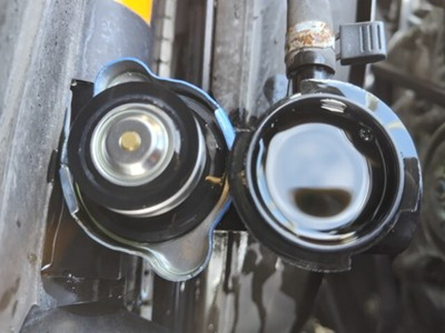 いすゞエルフ平ボディ小型（2t・3t）[写真18]