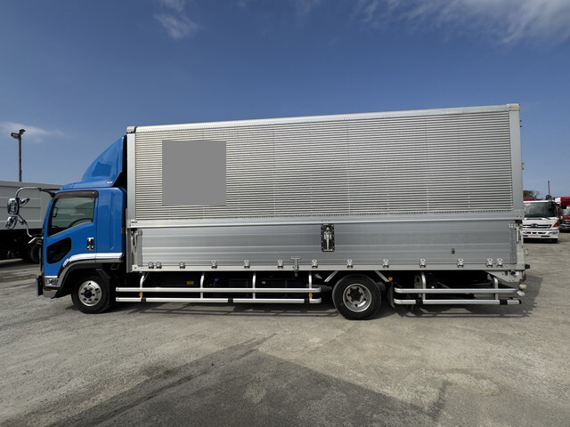 いすゞフォワードパネルウイング中型（4t）[写真10]