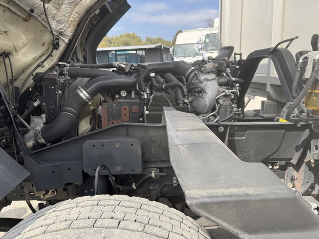 いすゞフォワードパネルウイング中型（4t）[写真18]