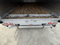 いすゞフォワードパネルウイング中型（4t）[写真24]