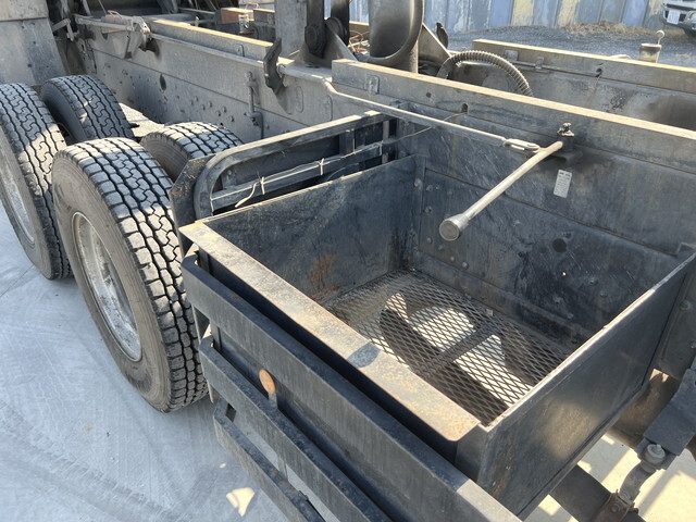 三菱ふそうスーパーグレートダンプ大型（10t）[写真19]