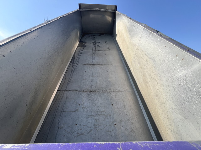 三菱ふそうスーパーグレートダンプ大型（10t）[写真09]