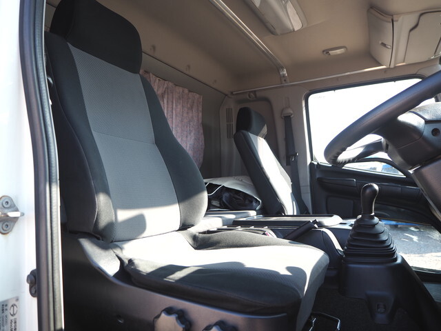 日野レンジャークレーン4段増トン（6t・8t）[写真36]