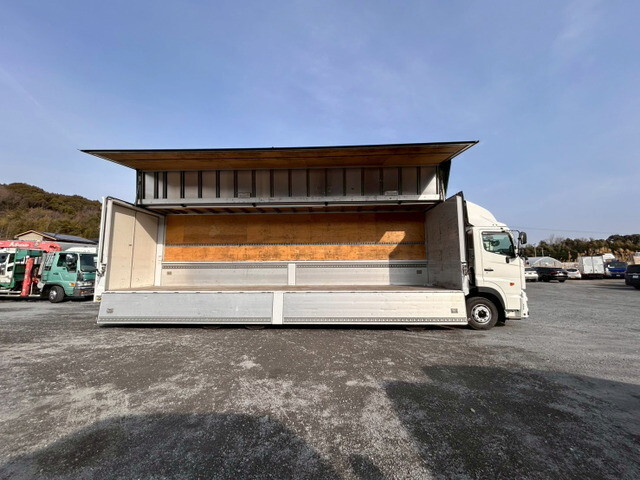 日野プロフィアアルミウイング大型（10t）[写真11]
