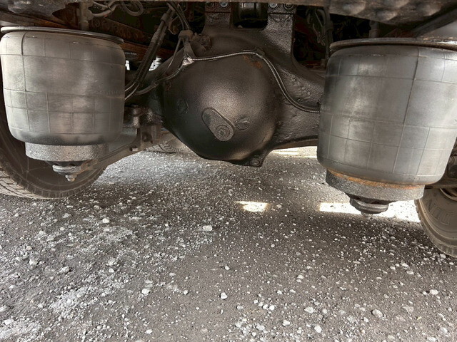 日野プロフィアアルミウイング大型（10t）[写真38]