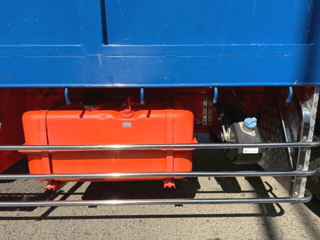 三菱ふそうファイタースクラップ運搬車増トン（6t・8t）[写真08]