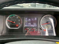 いすゞギガアルミウイング大型（10t）[写真20]