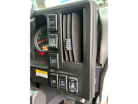 いすゞギガアルミウイング大型（10t）[写真22]