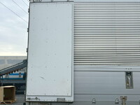 いすゞギガアルミウイング大型（10t）[写真16]