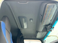 いすゞギガアルミウイング大型（10t）[写真24]