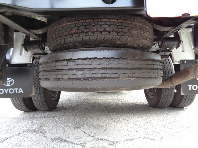 トヨタトヨエース平ボディ小型（2t・3t）[写真19]