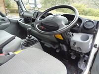 トヨタトヨエース平ボディ小型（2t・3t）[写真29]