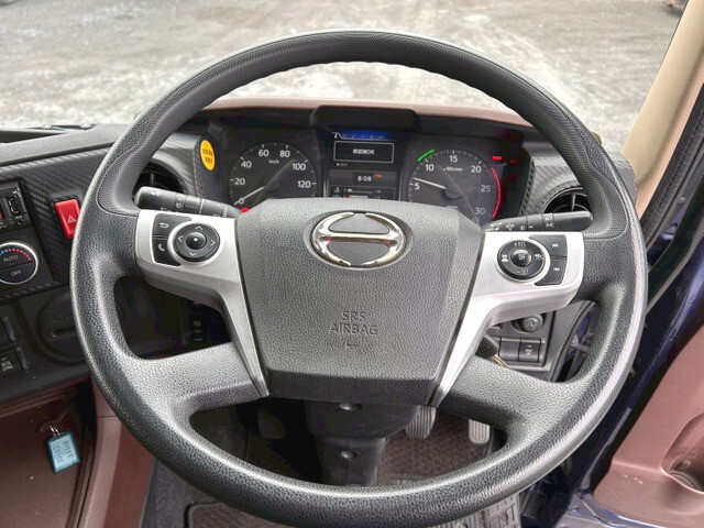 日野プロフィアアルミウイング大型（10t）[写真22]