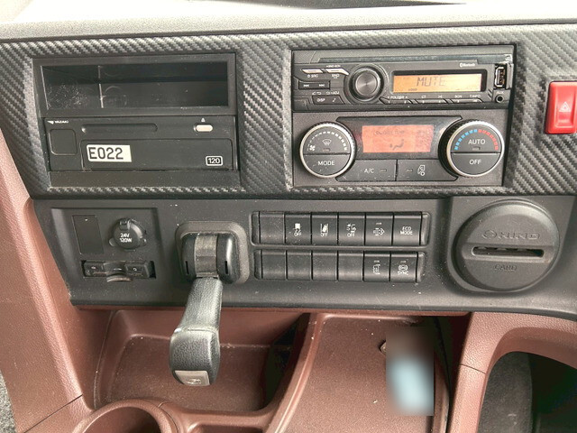 日野プロフィアアルミウイング大型（10t）[写真25]