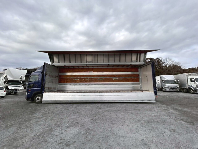 日野プロフィアアルミウイング大型（10t）[写真05]