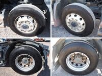 UDトラックスクオントレーラーヘッド（トラクターヘッド）大型（10t）[写真22]