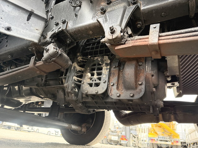 いすゞギガ冷凍車（冷蔵車）大型（10t）[写真22]