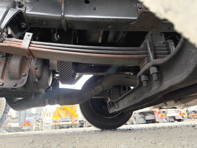 いすゞギガ冷凍車（冷蔵車）大型（10t）[写真23]