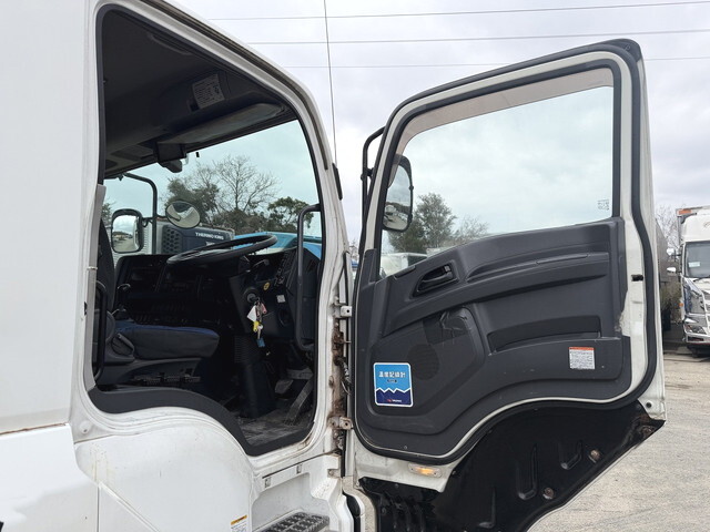 いすゞギガ冷凍車（冷蔵車）大型（10t）[写真31]