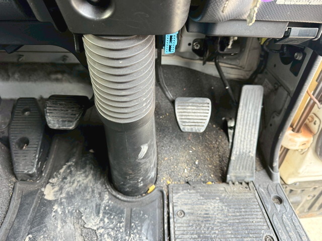 いすゞギガ冷蔵冷凍ウイング大型（10t）[写真20]