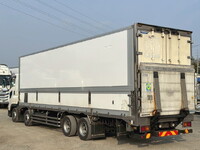 いすゞギガ冷蔵冷凍ウイング大型（10t）[写真05]