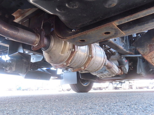 いすゞエルフクレーン6段小型（2t・3t）[写真11]