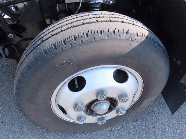 いすゞエルフクレーン6段小型（2t・3t）[写真12]