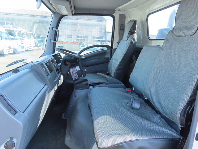 いすゞエルフクレーン6段小型（2t・3t）[写真21]