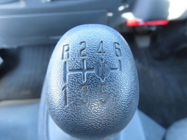 いすゞエルフクレーン6段小型（2t・3t）[写真24]