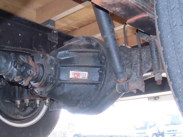 いすゞエルフクレーン6段小型（2t・3t）[写真08]