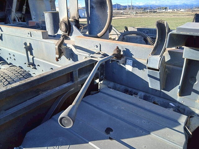 いすゞギガダンプ大型（10t）[写真18]