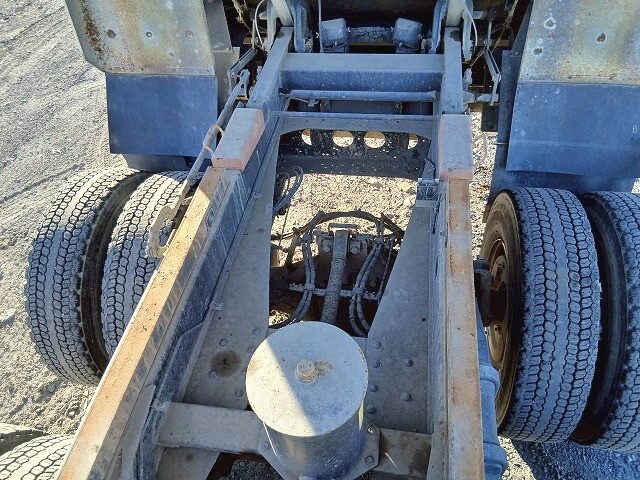 いすゞギガダンプ大型（10t）[写真19]