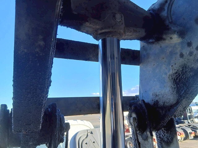 いすゞギガダンプ大型（10t）[写真21]