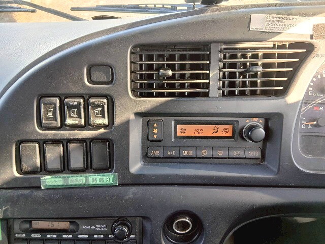 いすゞギガダンプ大型（10t）[写真33]