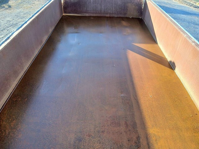 いすゞギガダンプ大型（10t）[写真07]