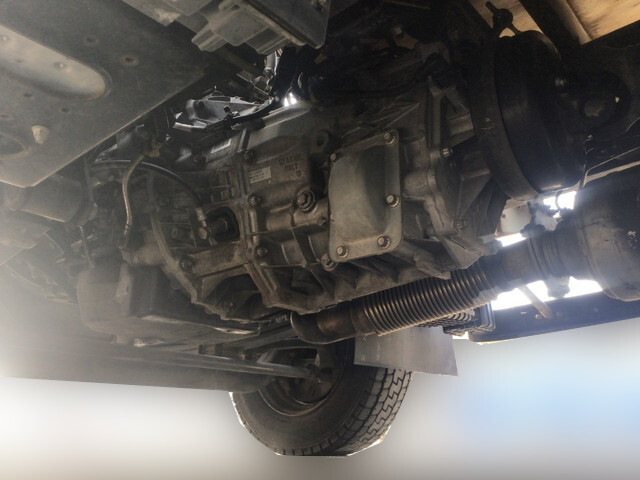 三菱ふそうキャンター平ボディ小型（2t・3t）[写真17]