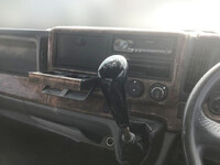 三菱ふそうキャンター平ボディ小型（2t・3t）[写真28]