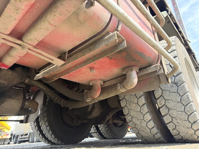 日野プロフィアクレーン付大型（10t）[写真18]