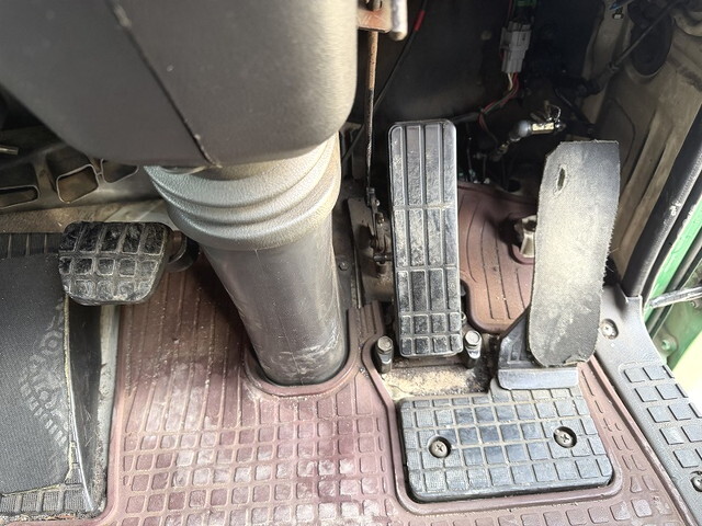 日野プロフィアクレーン付大型（10t）[写真29]