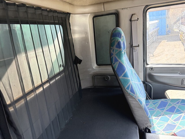 日野プロフィアクレーン付大型（10t）[写真34]