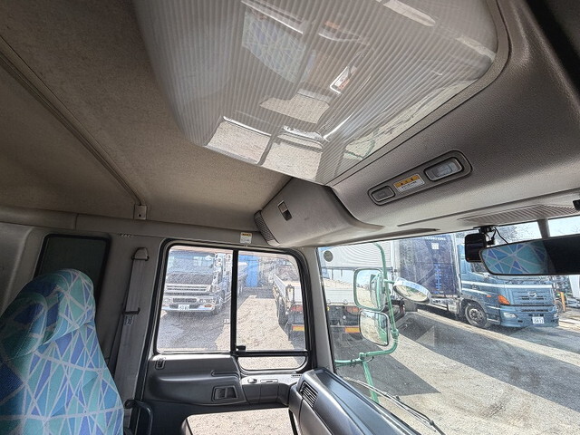 日野プロフィアクレーン付大型（10t）[写真39]