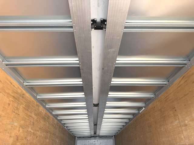 日野プロフィアアルミウイング大型（10t）[写真27]