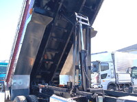 UDトラックスクオンダンプ大型（10t）[写真12]