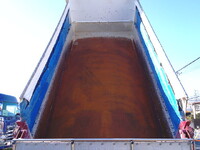 UDトラックスクオンダンプ大型（10t）[写真18]