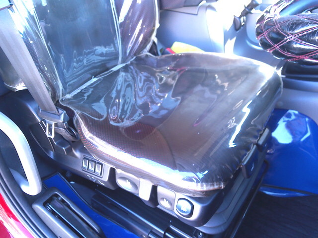 UDトラックスクオンダンプ大型（10t）[写真21]