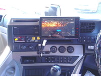 UDトラックスクオンダンプ大型（10t）[写真28]