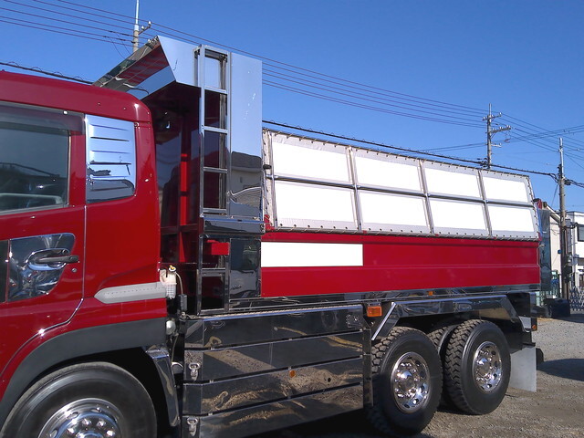 UDトラックスクオンダンプ大型（10t）[写真04]