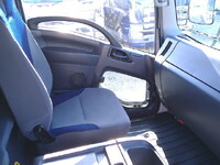 いすゞフォワードアルミウイング中型（4t）[写真30]