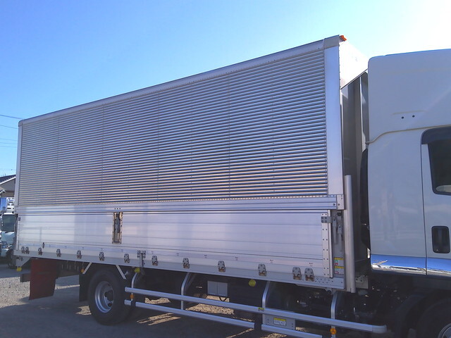 いすゞフォワードアルミウイング中型（4t）[写真08]