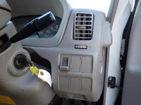 トヨタトヨエース平ボディ小型（2t・3t）[写真16]